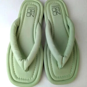 No Boundaries Puffy Flip Flops - 7